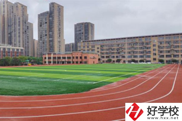 長沙市經開中等職業技術學校收費標準怎么樣？