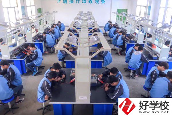 長沙學服裝設計可以去哪些中職？專業好就業嗎？