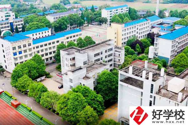湖南瀏陽有什么好的中?？梢酝扑]？學什么專業好？
