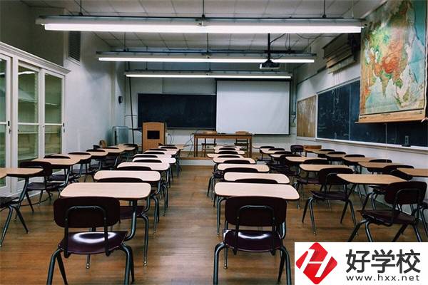 哪里有湖南重點中專學校的名單？重點學校好進嗎？