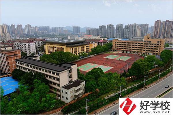 婁底有什么管理比較規范的中專學校？