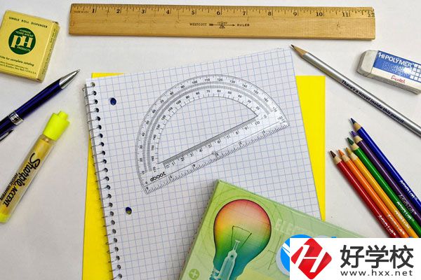 湘潭交通職業學校學費貴不貴，宿舍怎么樣？