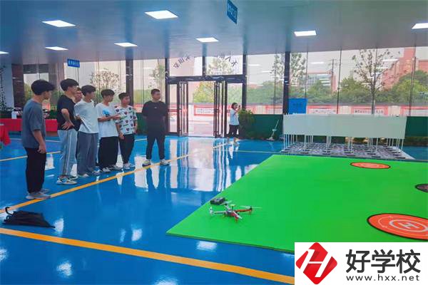 長沙市融城理工中等職業學校實訓室