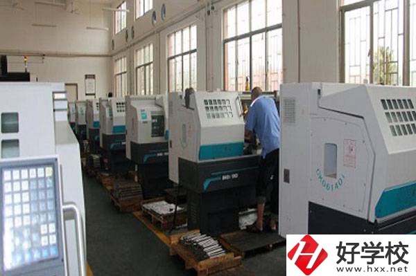 永興職業中專學校實訓室