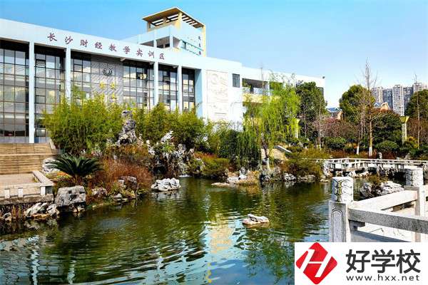 長沙初中畢業生怎么填報中專志愿？有什么中專推薦?