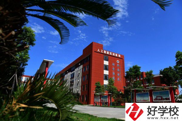 華容縣職業中專學校教學樓