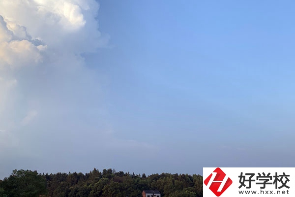 醴陵陶瓷煙花職業技術學校怎么樣？特色專業是什么？