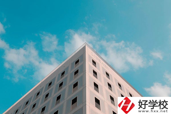 汨羅市楚怡職業中專學校有什么專業?