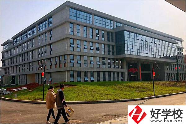 株洲市工業中專學校有什么專業？