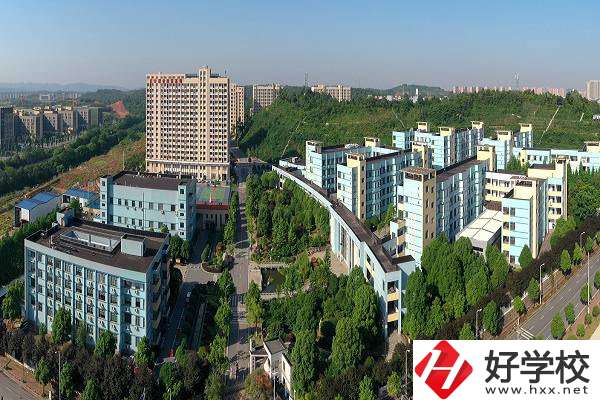 長沙財經學校怎么報名？要填志愿嗎？