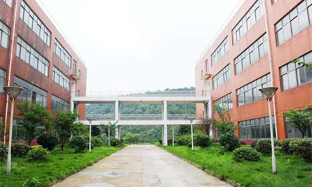 貴航高級技工學校神農校區