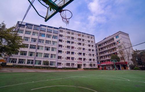 平泉縣職業技術教育中心