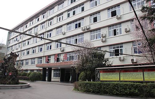 承德燕山經貿中等專業學校