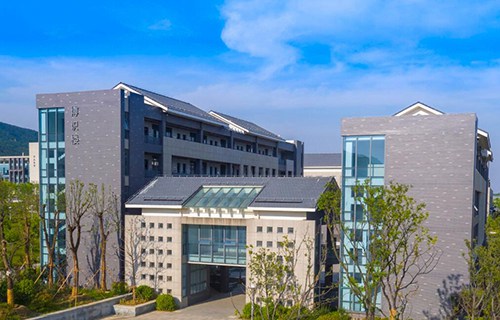 鎮江交通技工學校