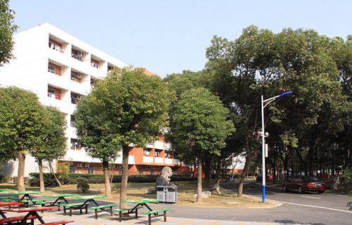姜堰市商業職工學校