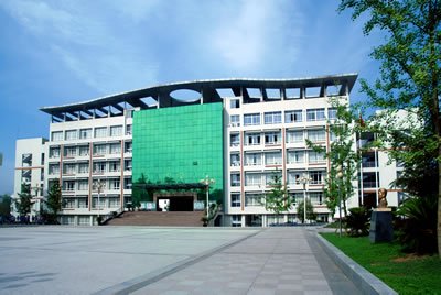 四川閬中師范學校有什么專業？