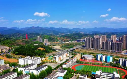 四川信息職業技術學院在哪個城市？