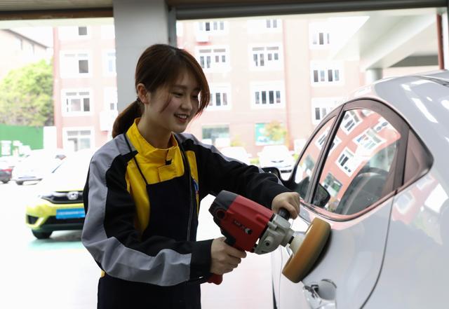 女生學汽修專業好不好？
