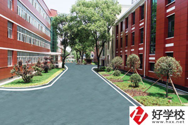 冷水江市新程中等職業技術學校教學樓