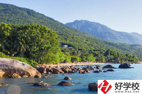 想在益陽學護理專業，有什么合適的學校？