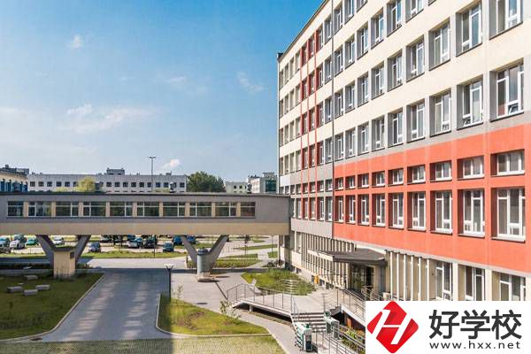 湘潭信息中等職業技術學校在哪里？辦學條件怎么樣？