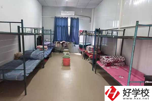 張家界僑輝職業技術學校