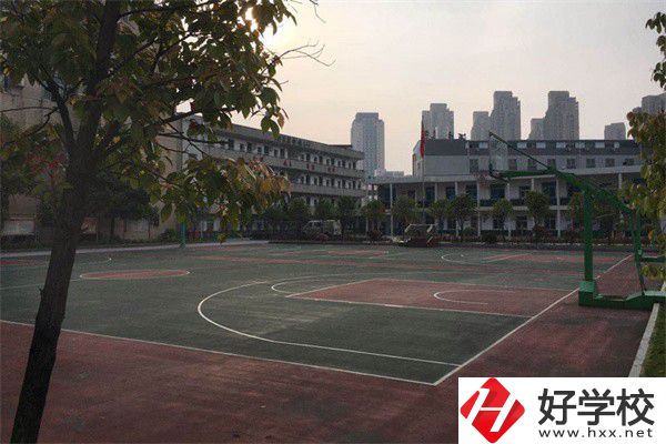 長沙醫衛技校有哪些？辦學條件怎么樣？