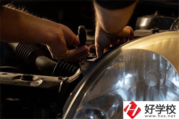 長沙中職學校有什么熱門專業？哪些適合女生學習？