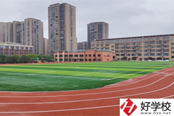 長沙市經開中等職業技術學校運動場