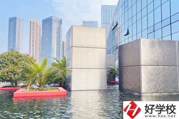 初中畢業想在邵陽讀中專，有什么好學校？
