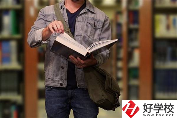 在湖南就讀普通高中和職業高中有什么區別？職高怎么樣？