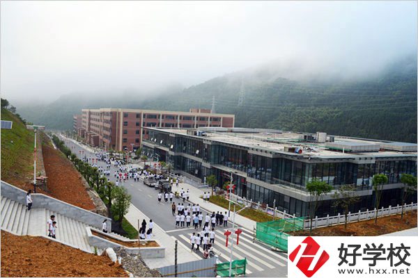 安化縣職業中專學校好就業嗎？師資力量怎么樣？