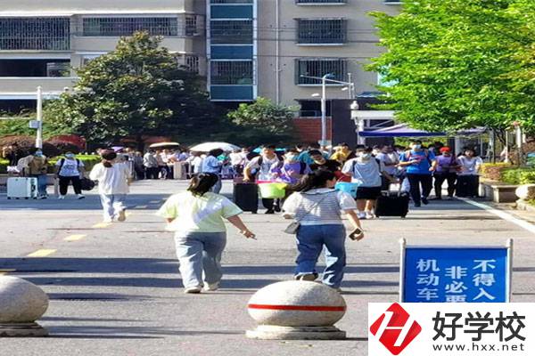 桂東縣職業教育中心學生開學