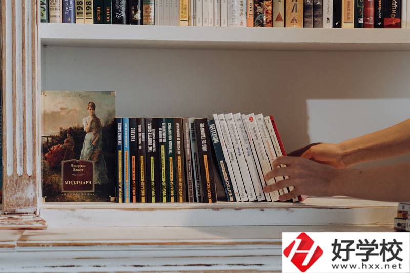 懷化萬昌中等專業學校有哪些專業？如何選擇？