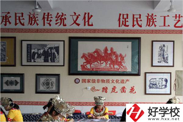 瀘溪縣第一職業中學實訓室