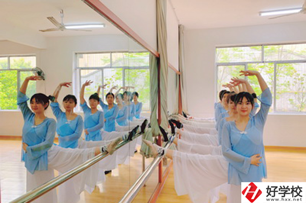 邵陽市哈博職業中專的幼兒保育專業怎么樣？