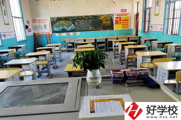 懷化市工業中等專業學校