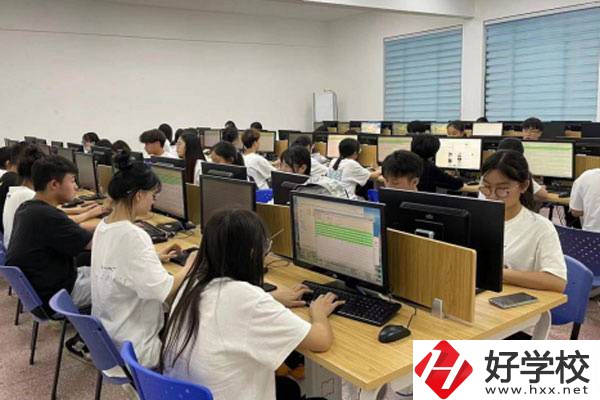 長沙幼兒師范高等?？茖W校實訓室