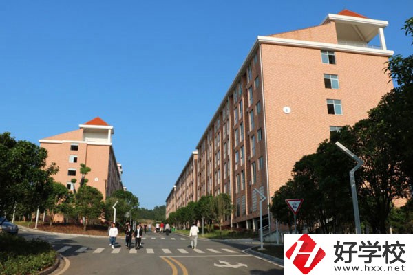 想在湖南省就讀的五年制公辦大專學校？看看這兩所學校