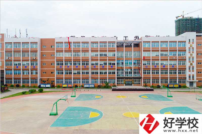 想學護理專業湖南有哪些中職學校比較好?