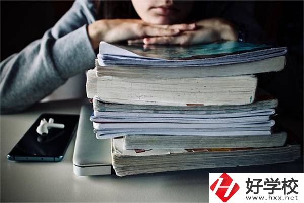 湖南初中畢業選3+2還是3+3？有五年制大專推薦嗎？