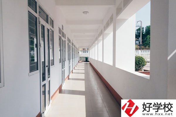 衡陽市鐵路運輸職業學校好不好？宿舍怎么樣？