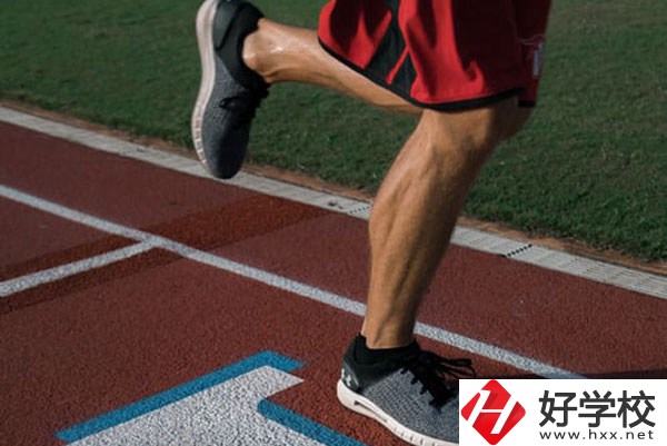 湖南省經濟貿易職業中專學校好不好？宿舍怎么樣？