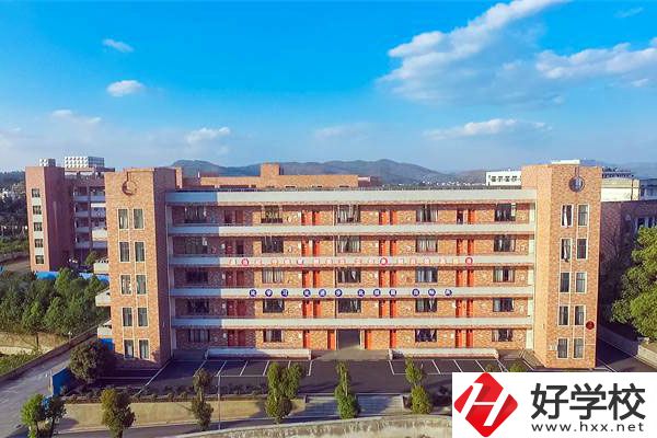 武岡市職業中專學校有哪些招生專業？
