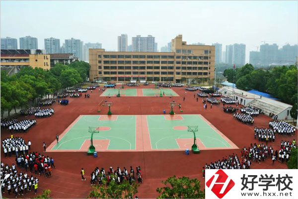 婁底市第一職業中學運動場