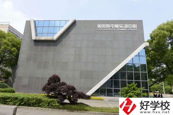 湘潭信息中等職校如何？學費情況怎么樣？