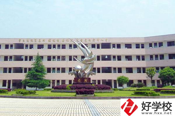 汨羅市楚怡職業中專學校有哪些重點專業？