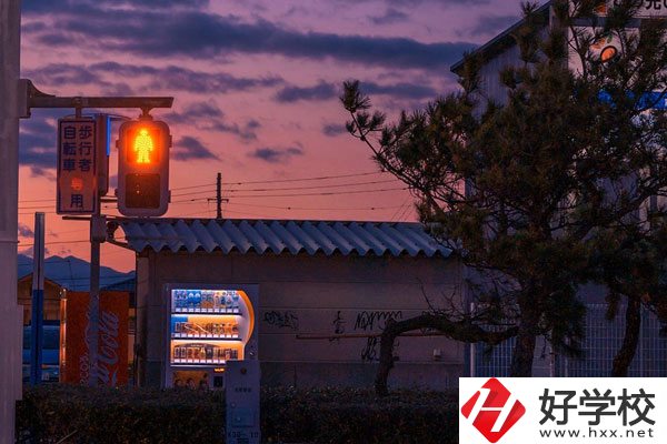 株洲市工業中等學校怎么樣？環境好嗎？