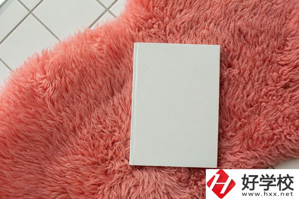 懷化啟航衛生學校護理專業好不好？學費貴嗎？