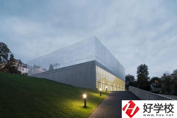 益陽哪些公辦中專比較好？它們有哪些特色專業？